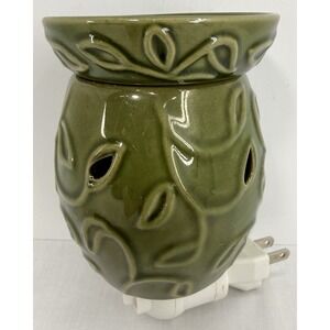 Scentsy Wax Warmer Green Ivy Ceramic Plug In Scented Wax Melt Nightlight EUC